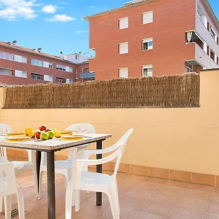 Sleeps 4 Льорет-де-Мар